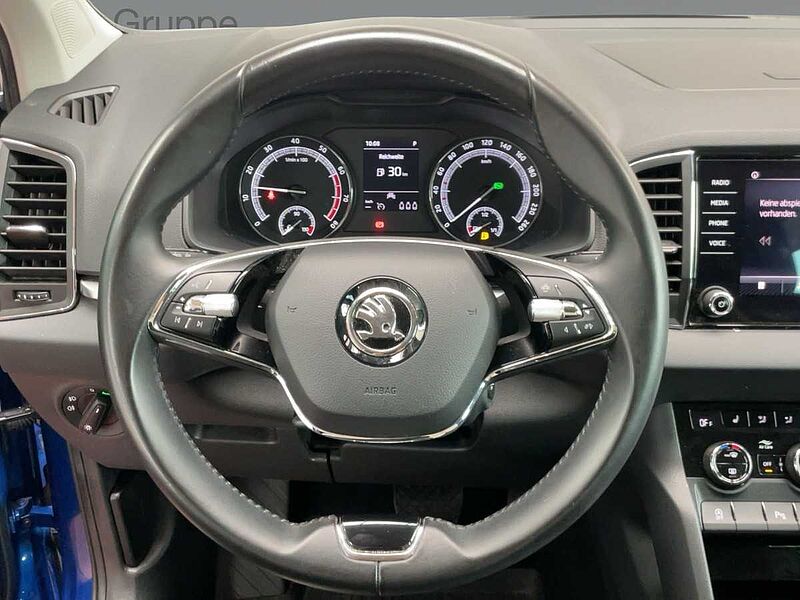 SKODA Karoq 1.5 TSI ACT Clever Navi LED PDC CarPlay