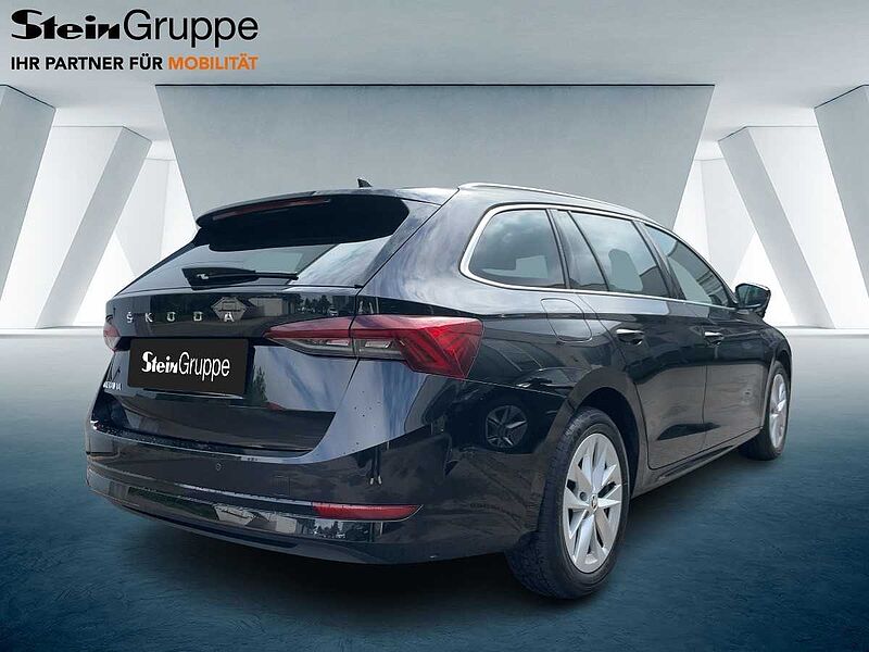 SKODA Octavia Combi 2.0 TDI Style Navi ACC Virt LED