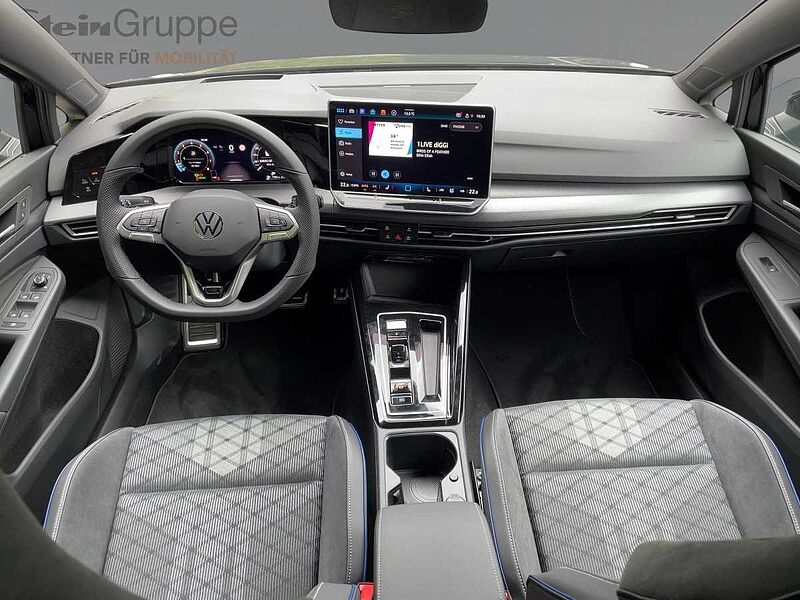 Volkswagen Golf VIII 1.5 eTSI W R-Line AHK ACC Virt Navi