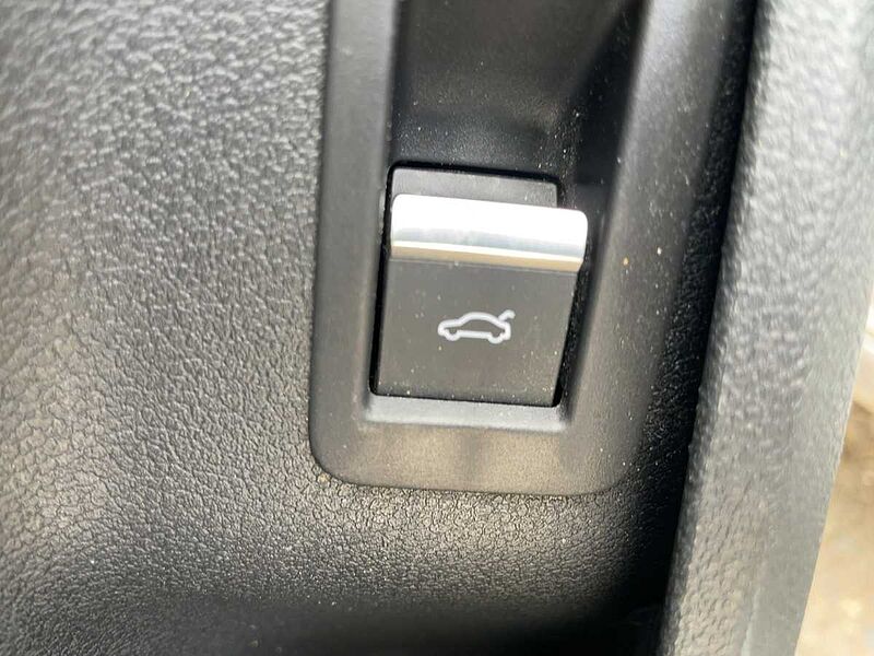 Audi A4 40 2.0 TFSI Avant advanced ACC Virt Navi LED