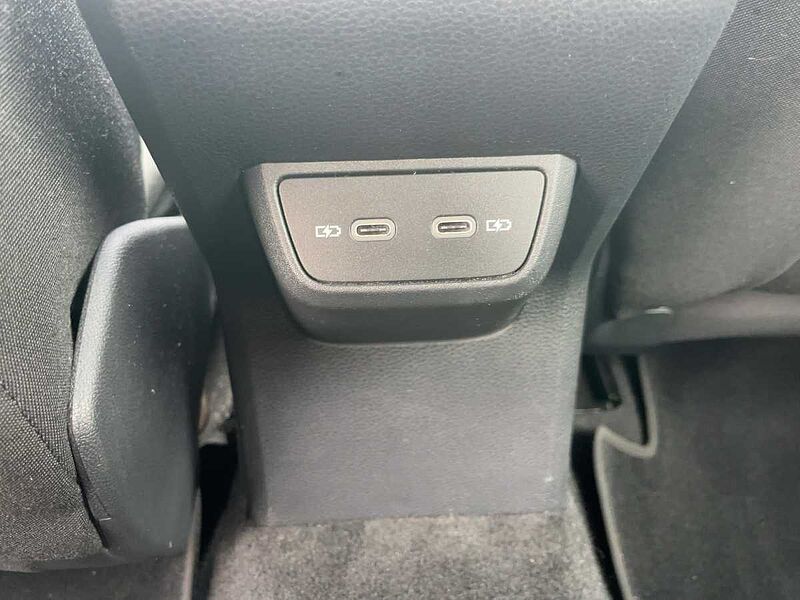 Volkswagen Polo VI 1.0 TSI Highline Navi LED PDC Kamera