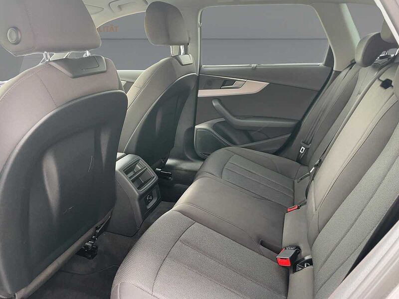 Audi A4 30 2.0 TDI Avant AHK Navi LED PDC S tronic basis