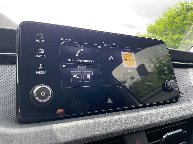 SKODA Kamiq 1.0 TSI Selection LED PDC Matrix Kamera