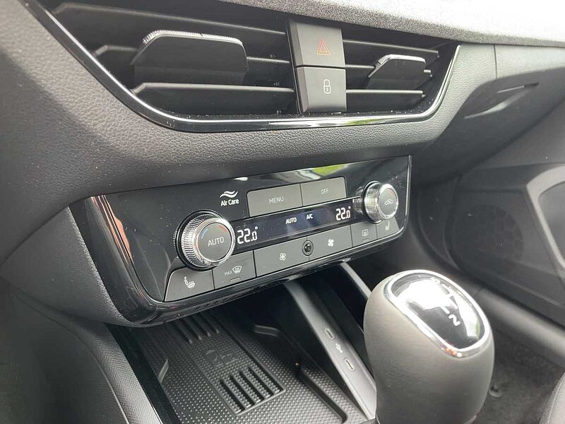 SKODA Kamiq 1.0 TSI Selection LED PDC Matrix Kamera
