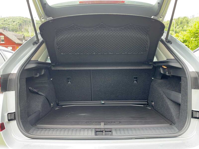 SKODA Kamiq 1.0 TSI Selection LED PDC Matrix Kamera