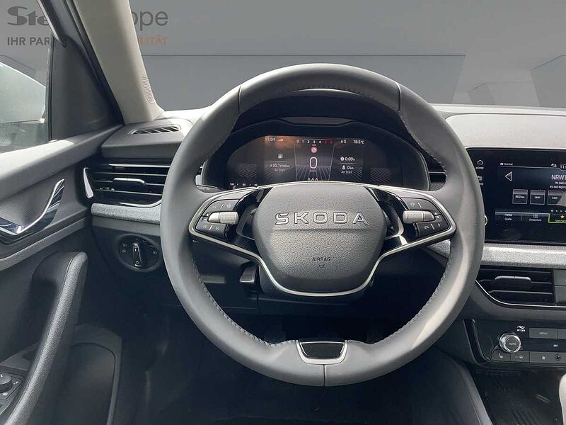 SKODA Kamiq 1.0 TSI Selection LED PDC Matrix Kamera
