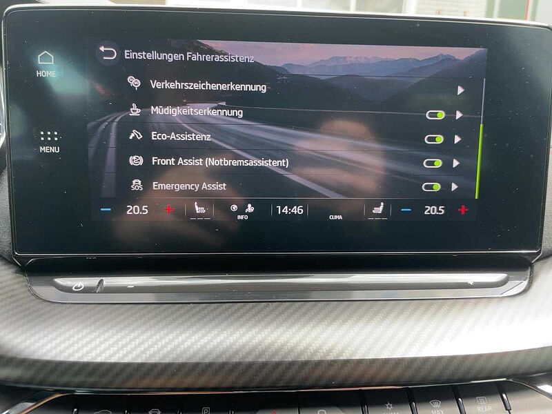 SKODA Octavia Combi 2.0 TDI RS Navi ACC Virt LED PDC