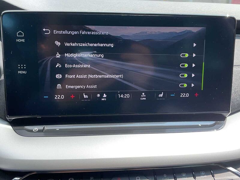 SKODA Octavia Combi 2.0 TDI Style AHK Navi ACC Virt