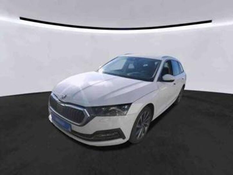 SKODA Octavia Combi 2.0 TDI Style Navi ACC Virt LED