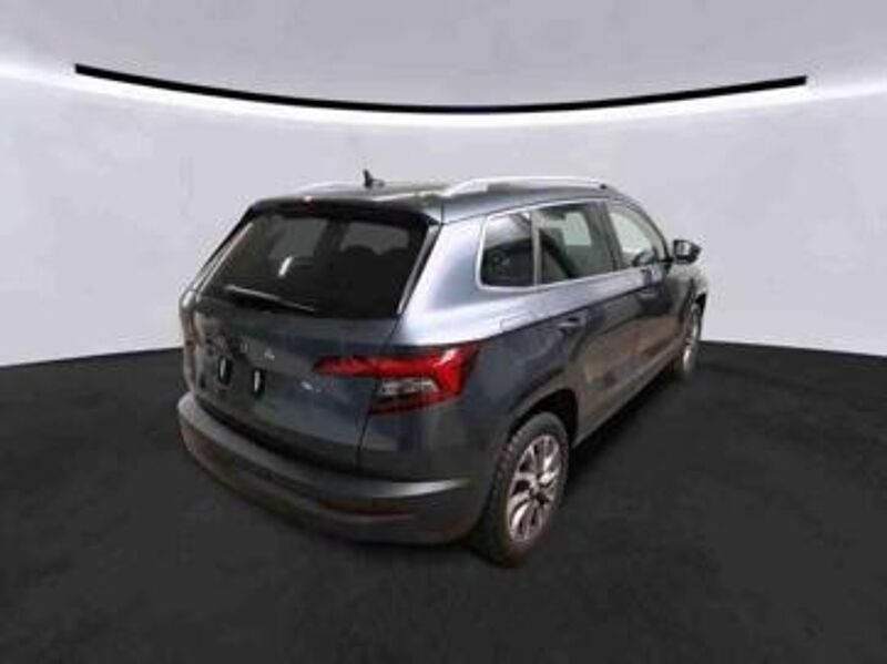 SKODA Karoq 1.5 TSI ACT Clever Navi ACC Virt LED PDC