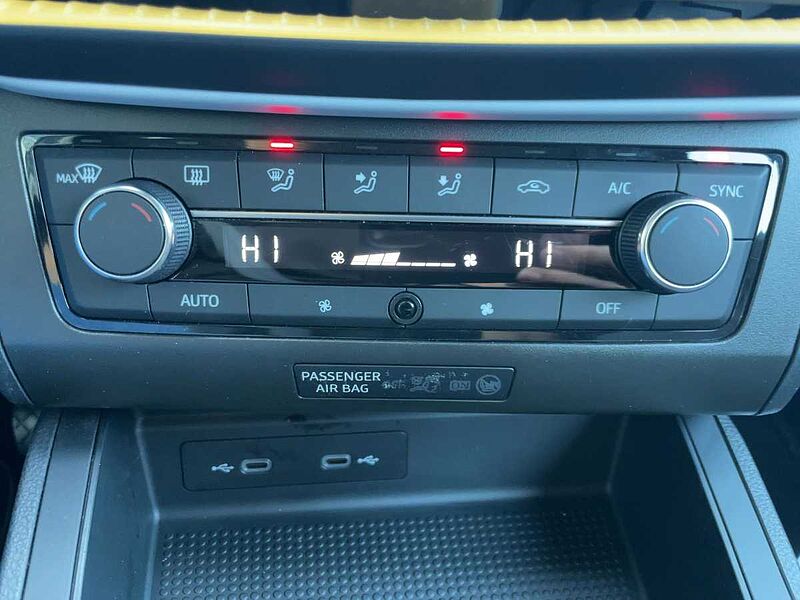 SEAT Ibiza 1.0 TSI Style Beats LED CarPlay