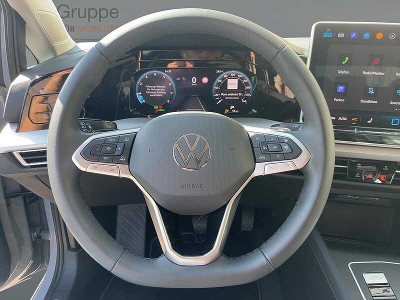 Volkswagen Golf VIII Variant 1.5 eTSI 85 kW Life ACC Virt