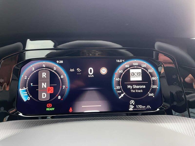 Volkswagen Golf VIII 1.5 eTSI W R-Line AHK ACC Virt Navi