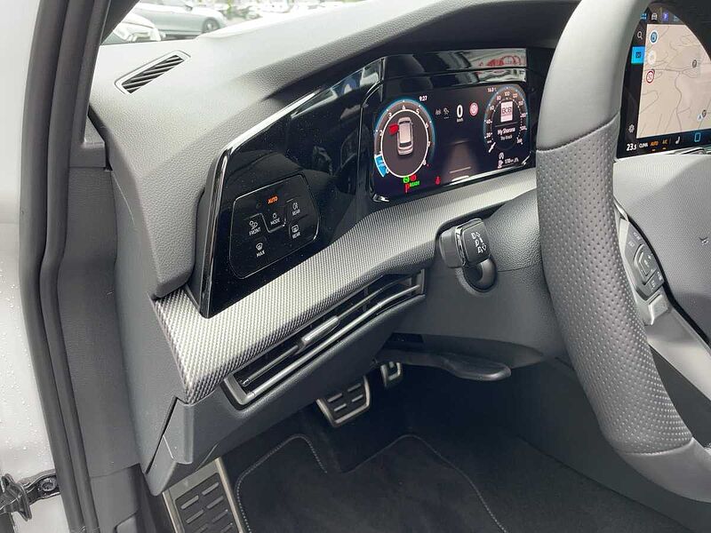 Volkswagen Golf VIII 1.5 eTSI W R-Line AHK ACC Virt Navi