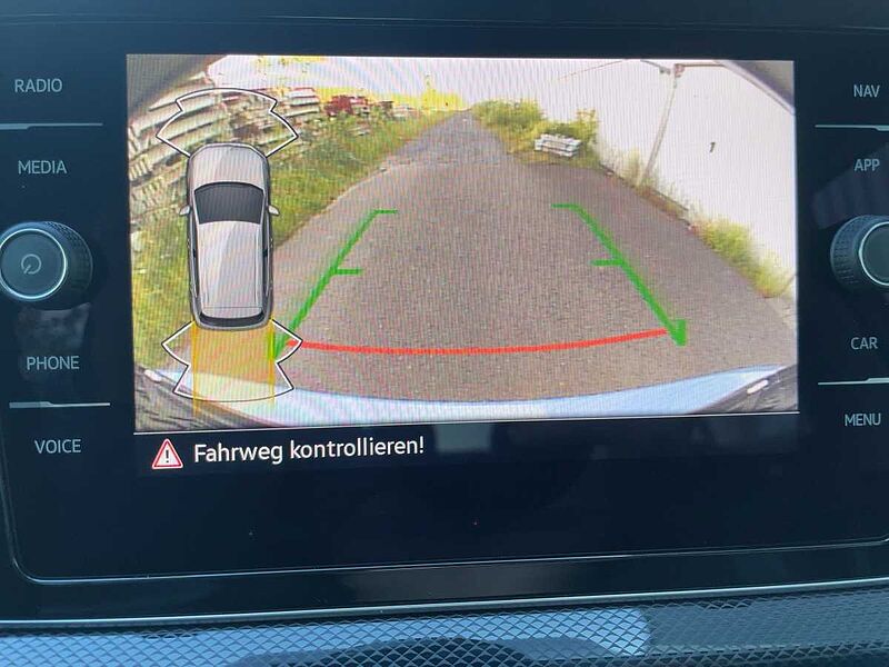 Volkswagen T-Cross 1.0 TSI 85 kW Goal ACC Virt CarPlay PDC