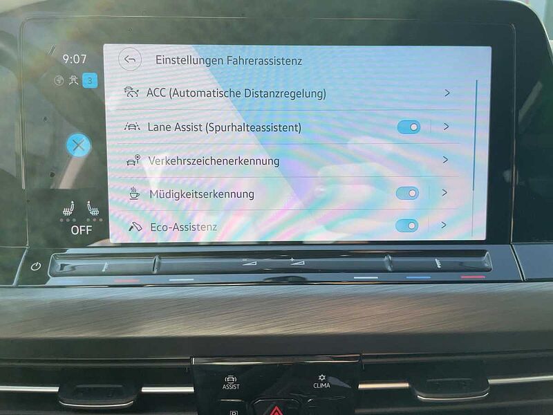 Volkswagen Golf VIII 2.0 TSI Style AHK Navi ACC Virt LED