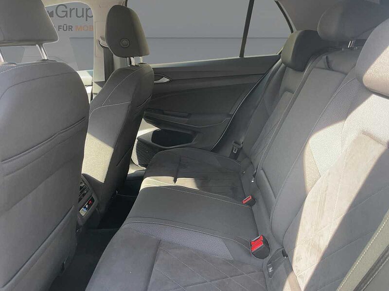 Volkswagen Golf VIII 2.0 TSI Style AHK Navi ACC Virt LED