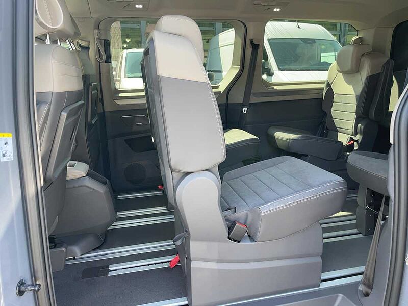 Volkswagen T7 Multivan Style DSG Navi AHK Style, Navi,