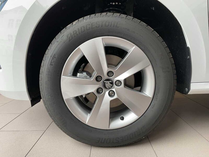 SKODA Kamiq 1.0 TSI Essence LED PDC