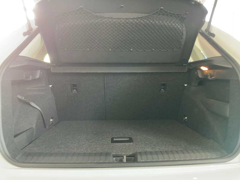 SKODA Kamiq 1.0 TSI Essence LED PDC