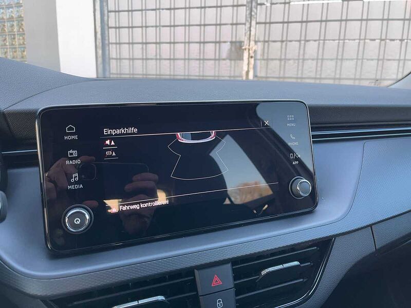 SKODA Kamiq 1.0 TSI Essence Virt LED PDC
