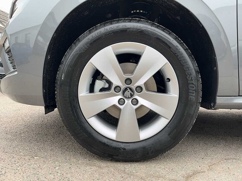SKODA Kamiq 1.0 TSI Essence LED PDC