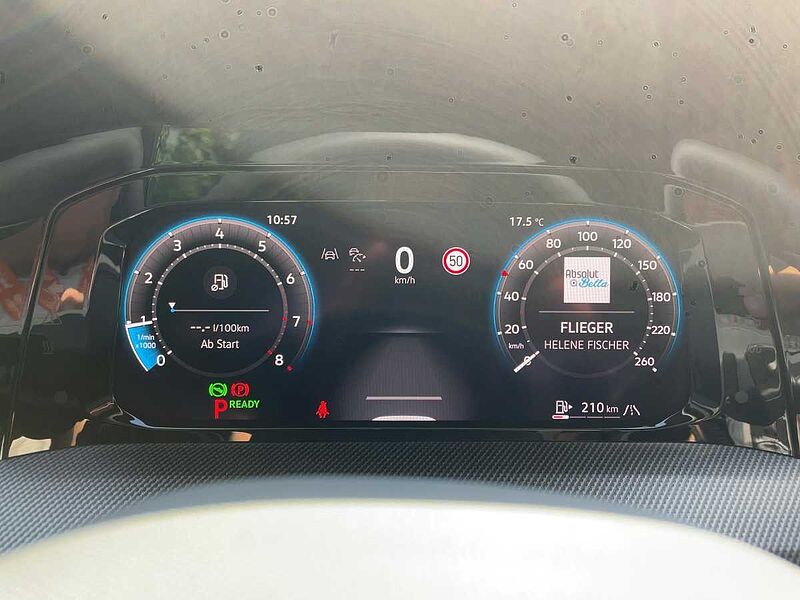 Volkswagen Golf VIII 1.5 eTSI W R-Line AHK ACC Virt Navi
