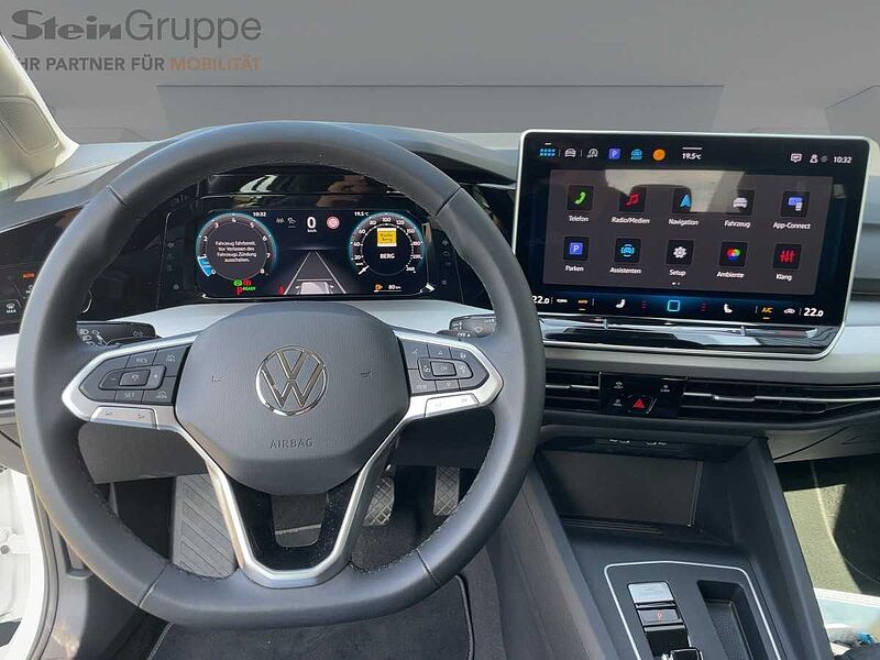 Volkswagen Golf VIII Variant 1.5 eTSI W Life AHK ACC Virt