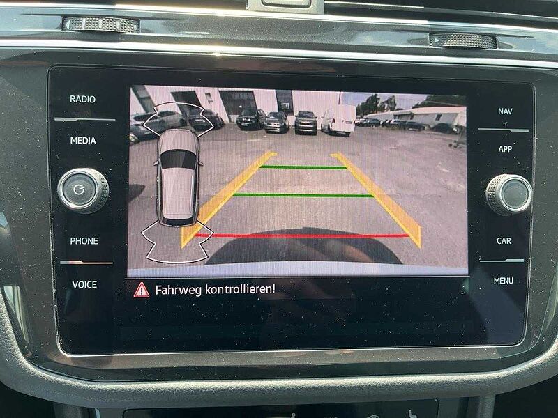 Volkswagen Tiguan 1.5 TSI BMT Life AHK Navi ACC LED Black