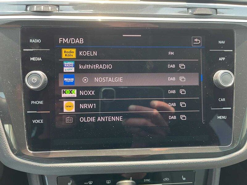 Volkswagen Tiguan 1.5 TSI BMT Life AHK Navi ACC LED Black
