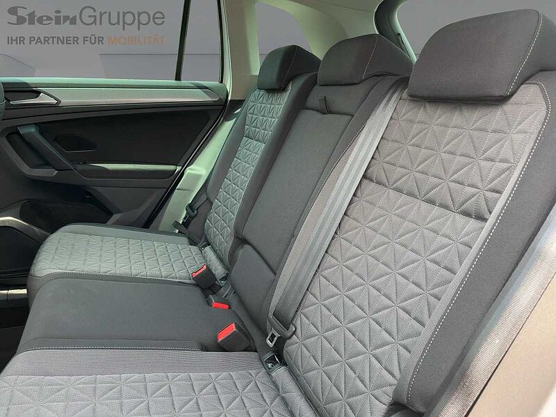 Volkswagen Tiguan 1.5 TSI BMT Life AHK Navi ACC LED Black
