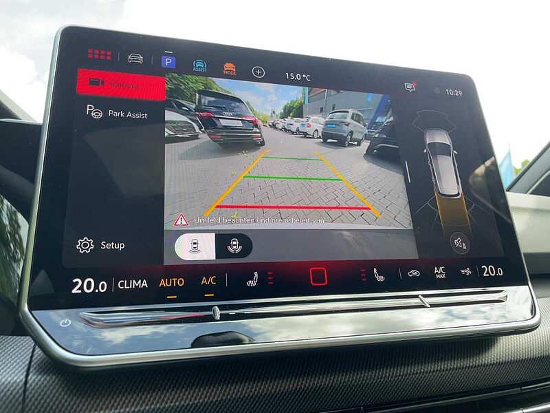 Volkswagen Golf VIII 2.0 TSI W GTI Navi ACC Virt CarPlay