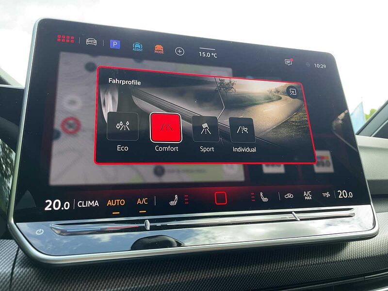 Volkswagen Golf VIII 2.0 TSI W GTI Navi ACC Virt CarPlay