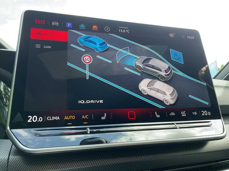 Volkswagen Golf VIII 2.0 TSI W GTI Navi ACC Virt CarPlay