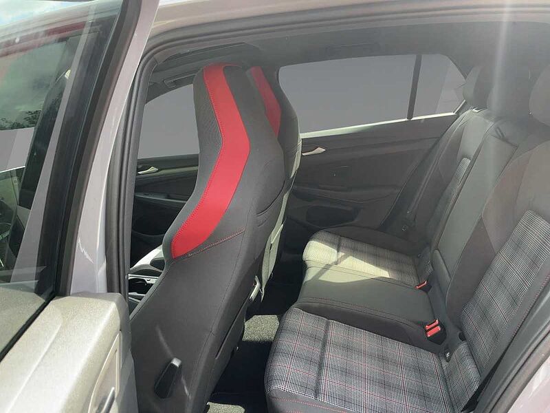 Volkswagen Golf VIII 2.0 TSI W GTI Navi ACC Virt CarPlay