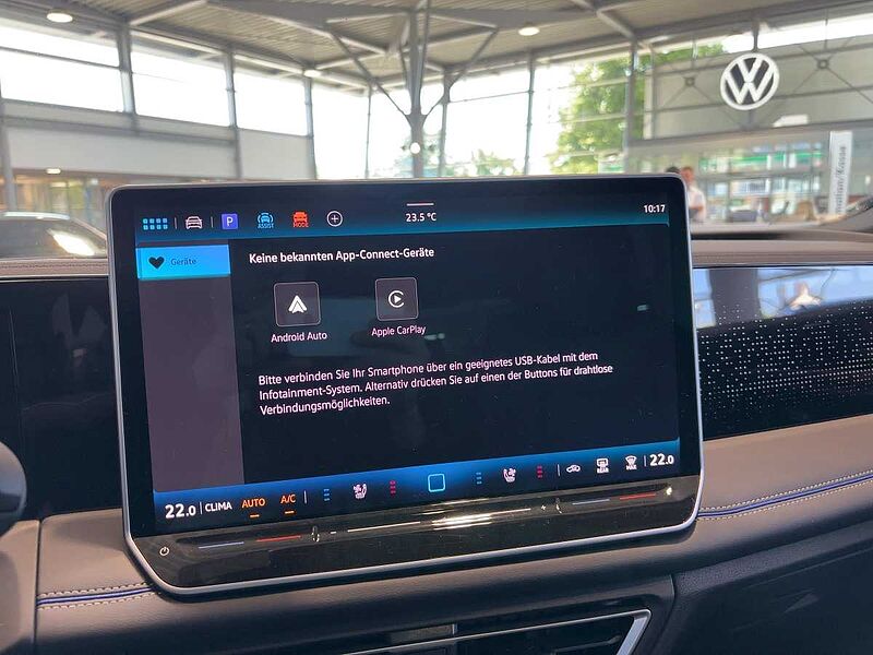 Volkswagen Tiguan R-Line 2.0 l TDI 4MOTION DSG LED NAVI AHK