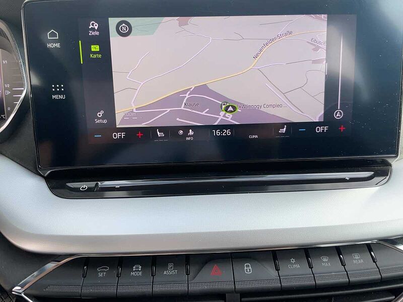 SKODA Octavia Combi 1.5 TSI ACT First Edition Navi
