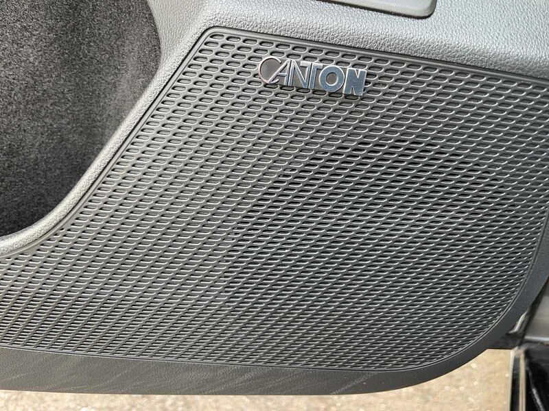 SKODA Octavia Combi 1.5 TSI ACT First Edition Navi