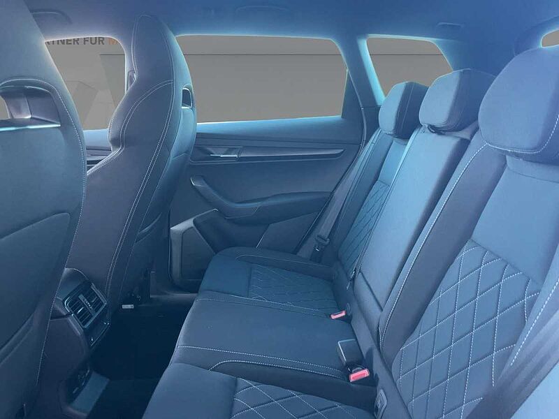 SKODA Karoq 1.5 TSI ACT Sportline Navi LED PDC