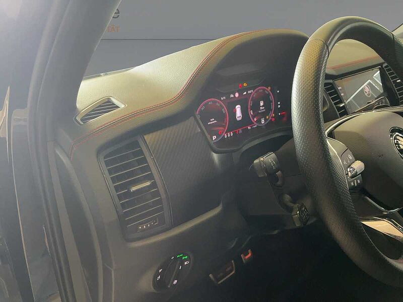 SKODA Kodiaq 2.0 TSI RS AHK Navi ACC Virt PDC Matrix