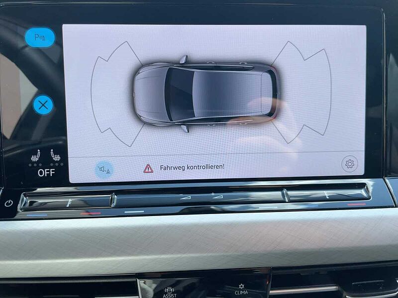 Volkswagen Golf VIII 1.0 eTSI Life Navi ACC Virt LED PDC