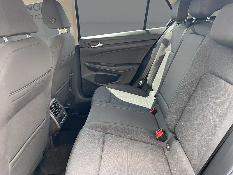 Volkswagen Golf VIII 1.0 eTSI Life Navi ACC Virt LED PDC