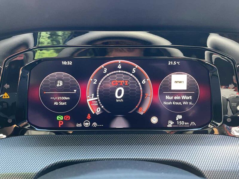 Volkswagen Golf VIII 2.0 TSI W GTI Navi ACC Virt CarPlay