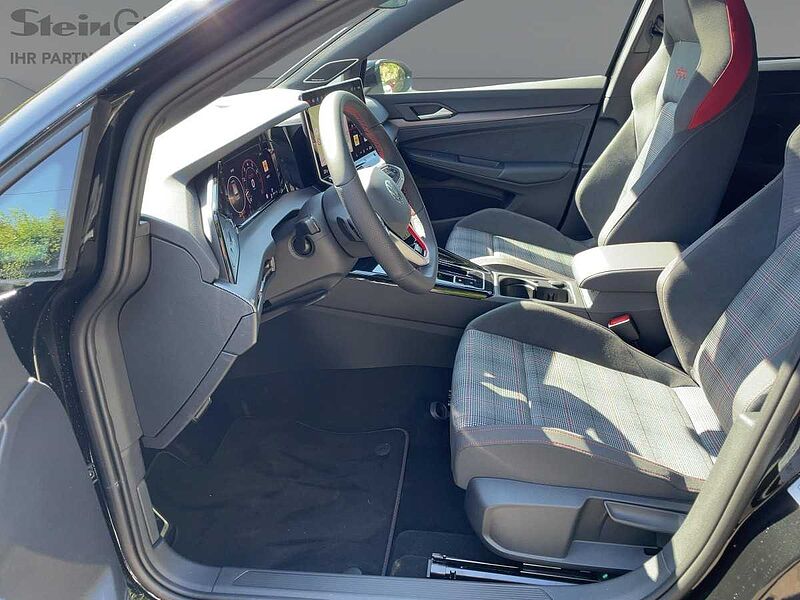 Volkswagen Golf VIII 2.0 TSI W GTI Navi ACC Virt CarPlay
