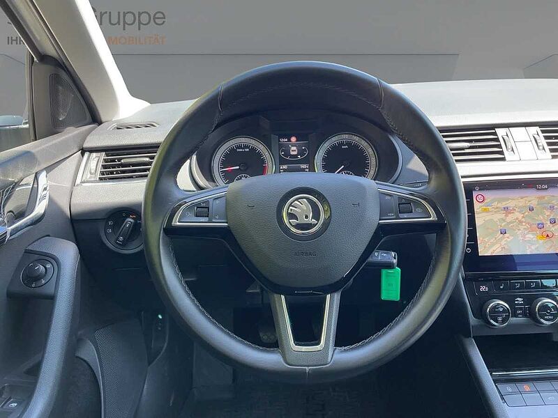 SKODA Octavia Combi 2.0 TDI Style PDC Leder CarPlay