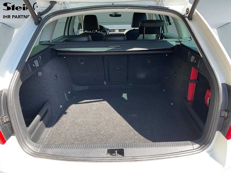 SKODA Octavia Combi 2.0 TDI Style PDC Leder CarPlay