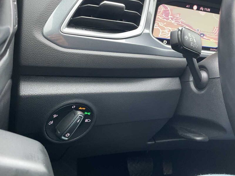 Volkswagen T-Roc 2.0 TDI Style ACC Virt Navi CarPlay PDC Style